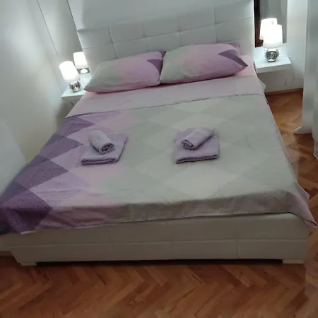 Sun House Apartment Brzac Room photo