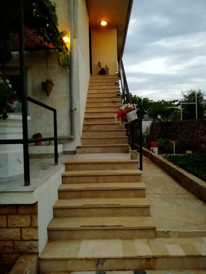 Sun House Apartamento Brzac